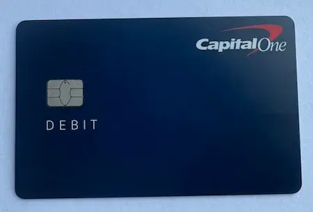Capital One 360 Checking借记卡实体卡正面实拍,深蓝色设计带有DEBIT标识 Capital One 360 Checking借记卡实体卡正面实拍,深蓝色设计带有DEBIT标识
